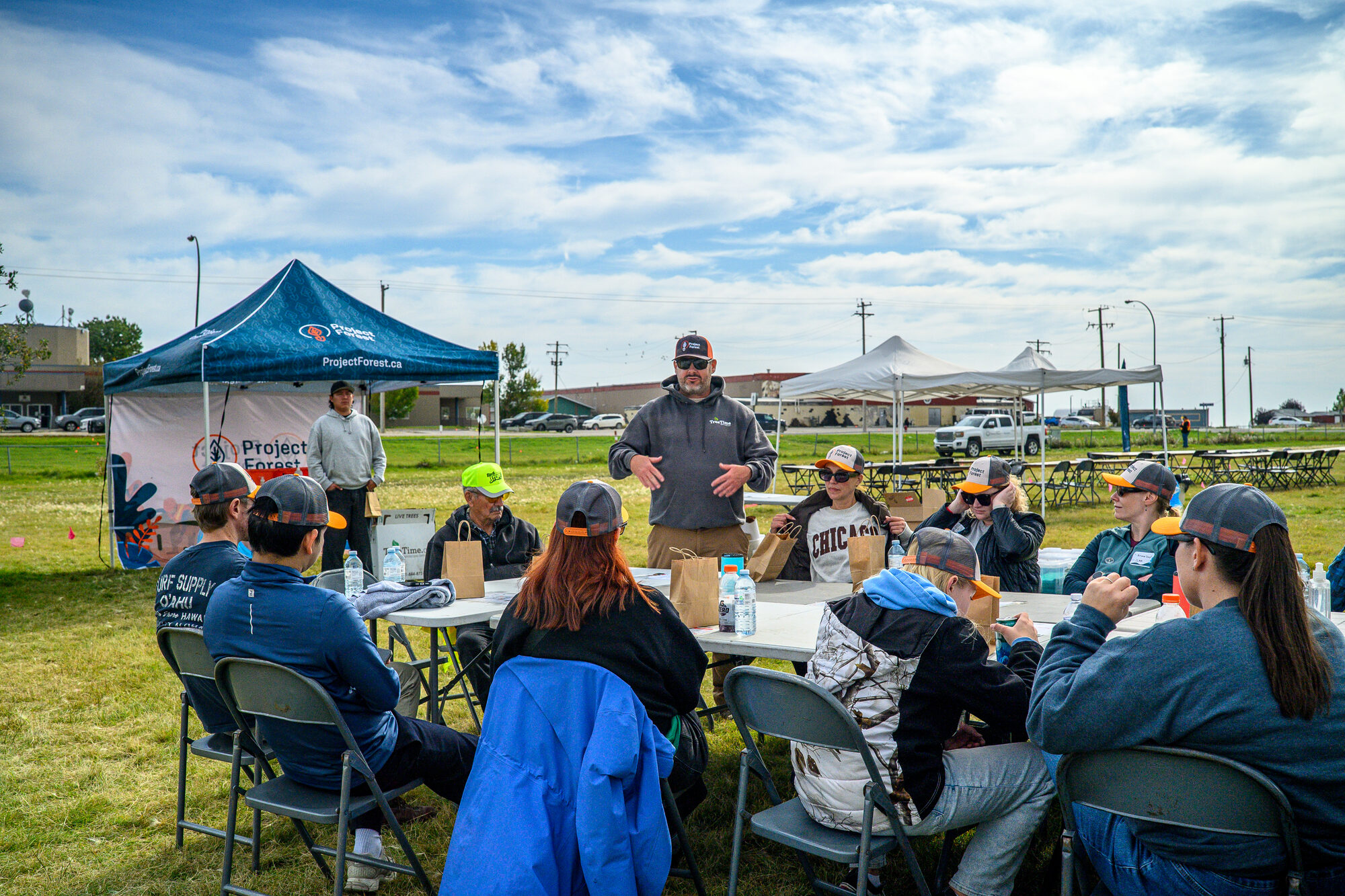 Mike Toffan addressing volunteers at a planting day lunch